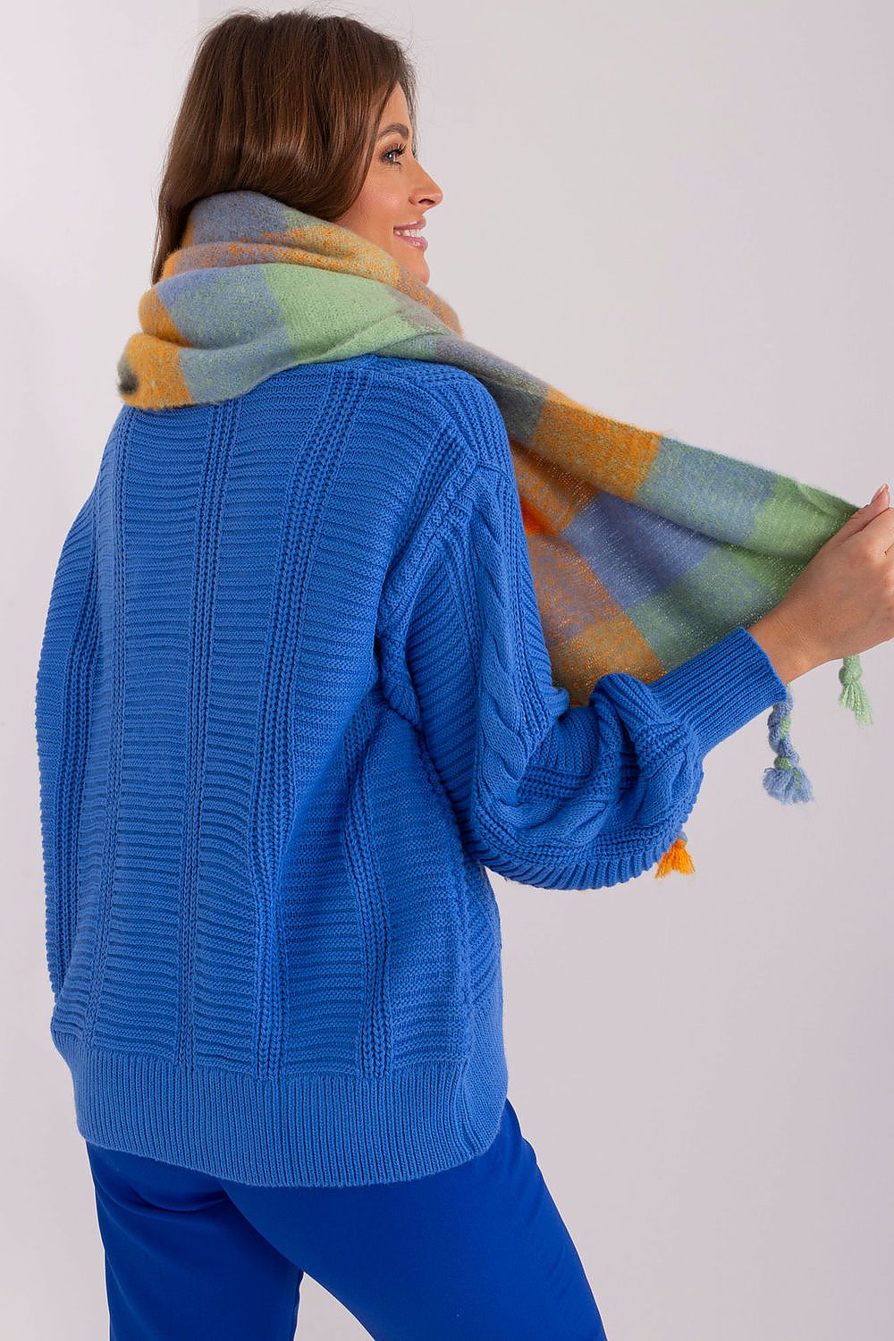  Shawl model 191719 AT 