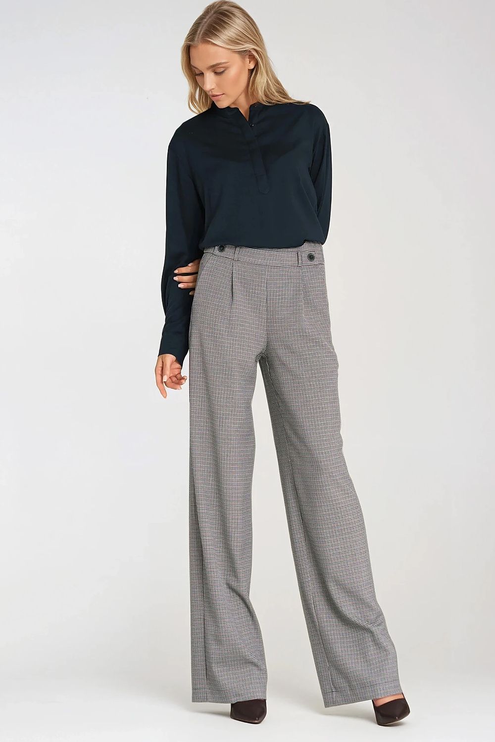  Blouse model 219775 Nife 
