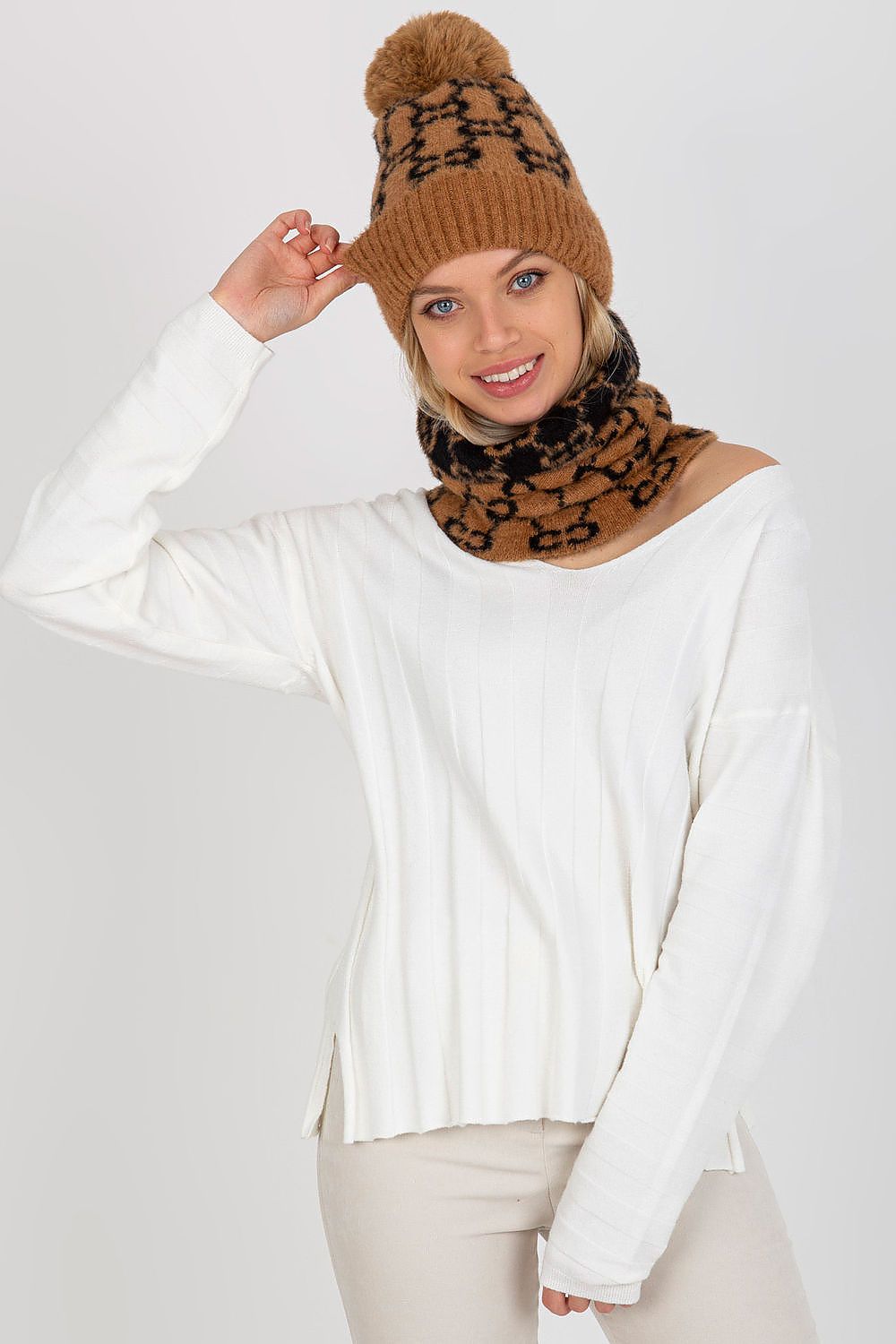  Cap model 185913 AT 